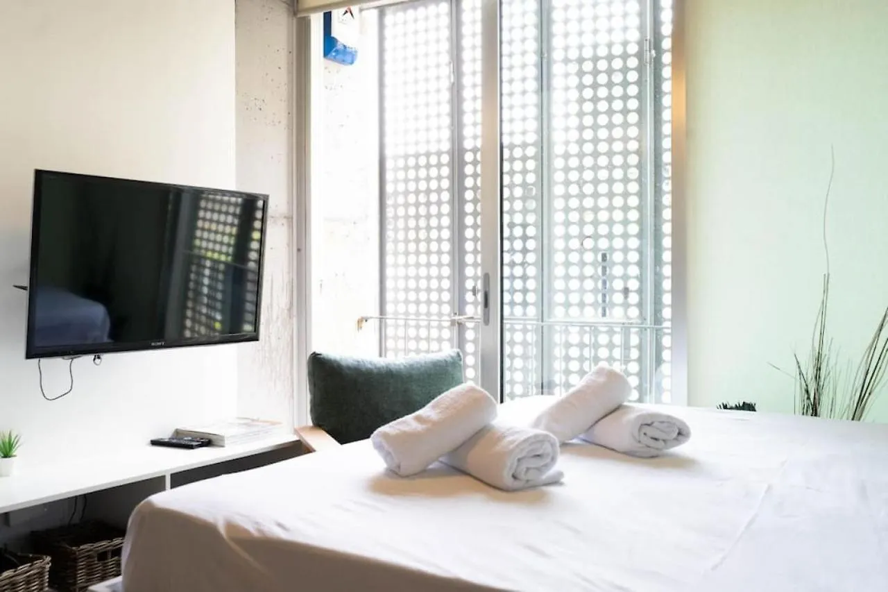 Sleek And Central Duplex House In Beyoglu Istanbul 0*,