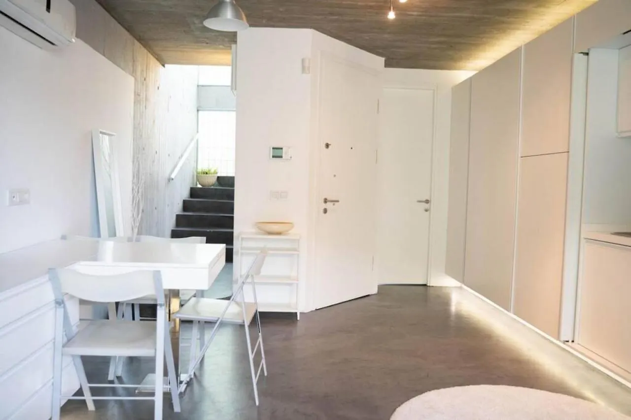 Apartment Sleek And Central Duplex House In Beyoglu Istanbul